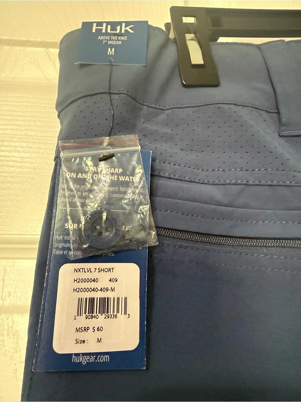 HUK Men’s NWT Cargo Shorts- Saragasso Blue 7”- M